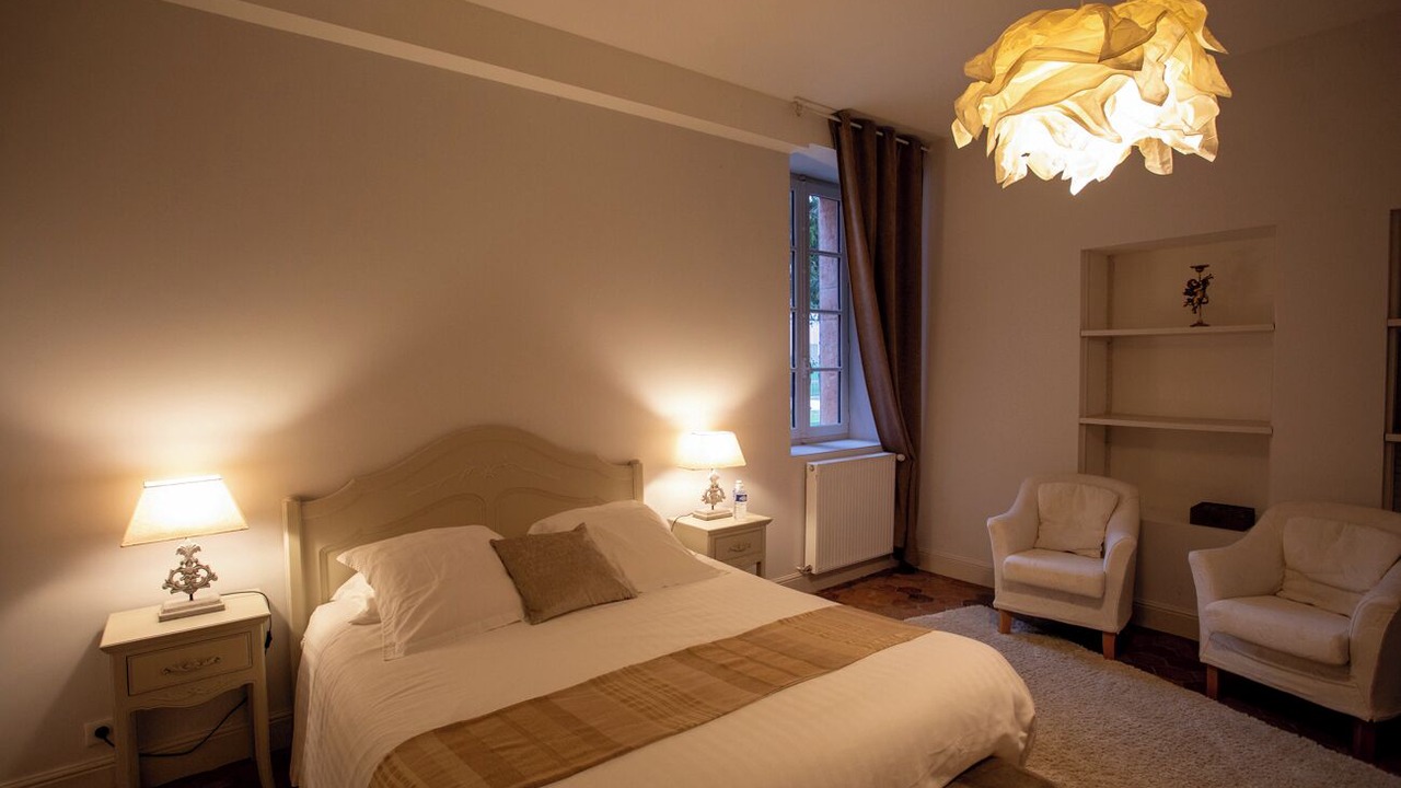 Photo of Others in Quincey