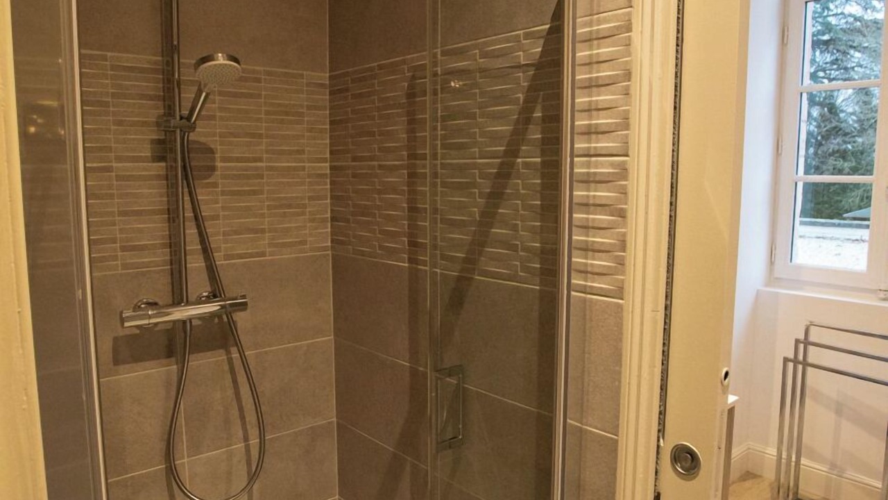 Photo of Bathroom in Quincey