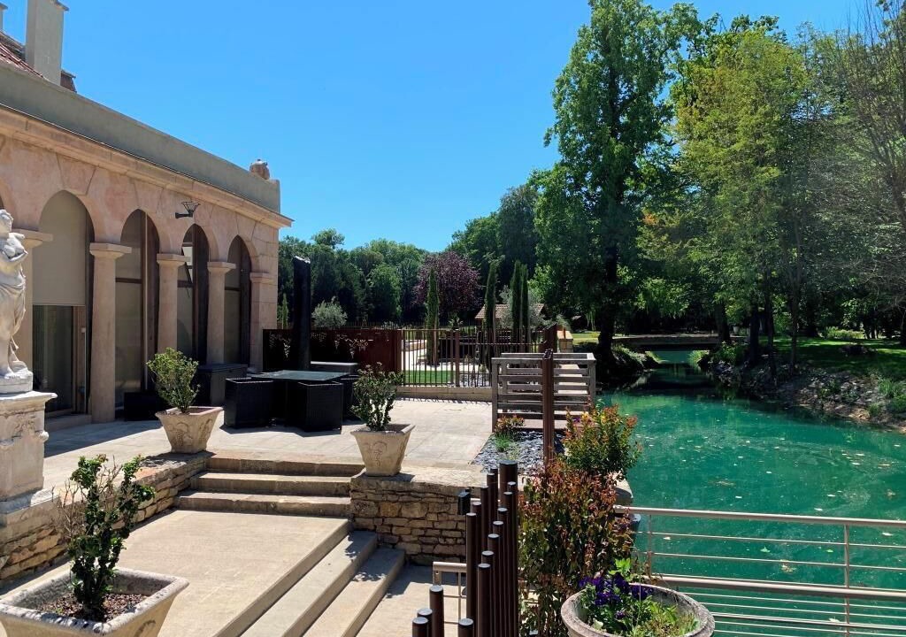Photo of Patio Balcony in Quincey