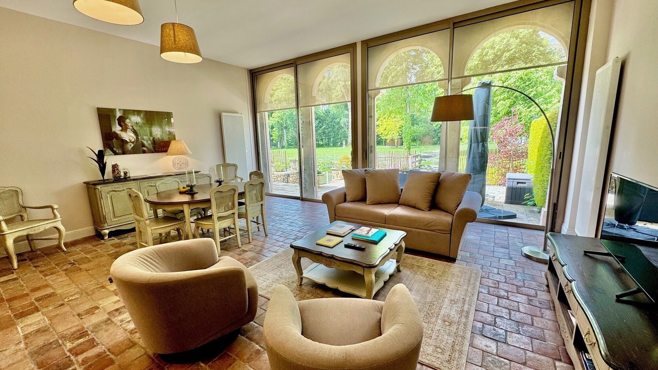 Photo of Others in Quincey