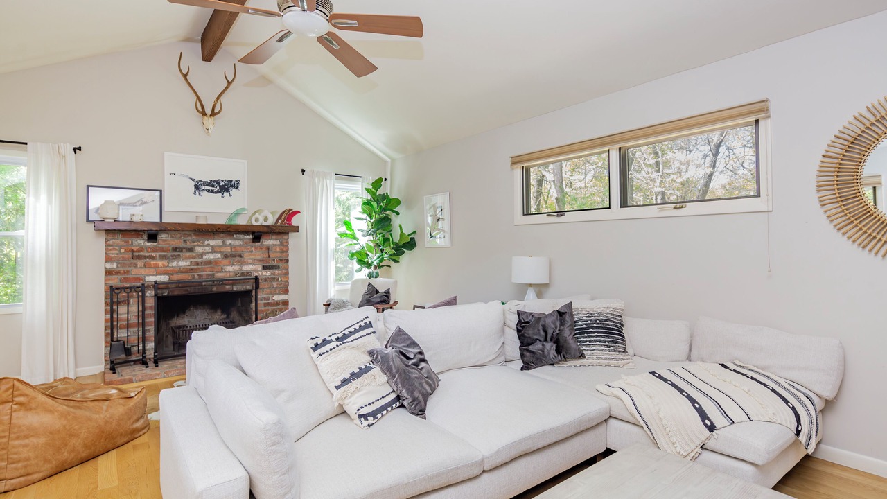 Photo of Livingroom in Springs