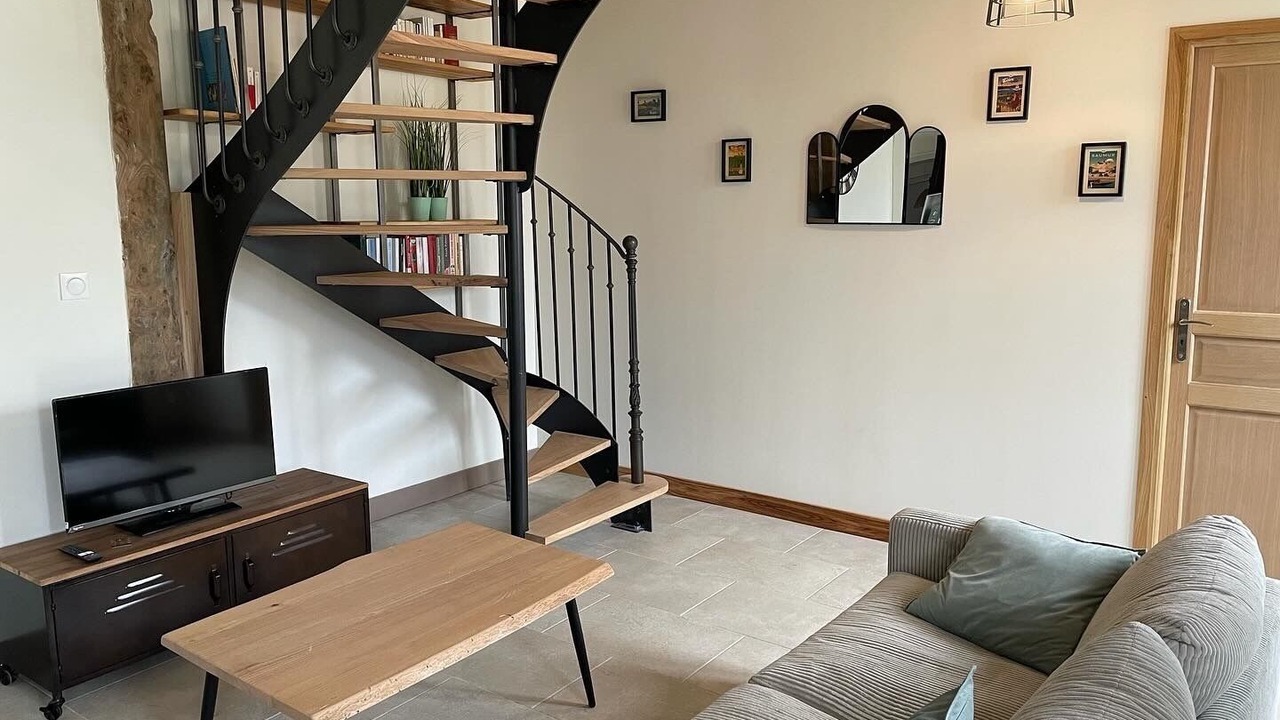 Photo of Livingroom in Saint-Clement-des-Levees
