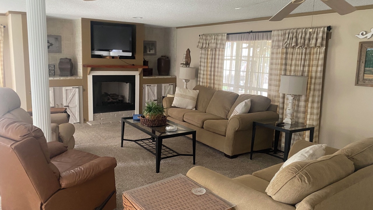 Photo of Others in Tunica