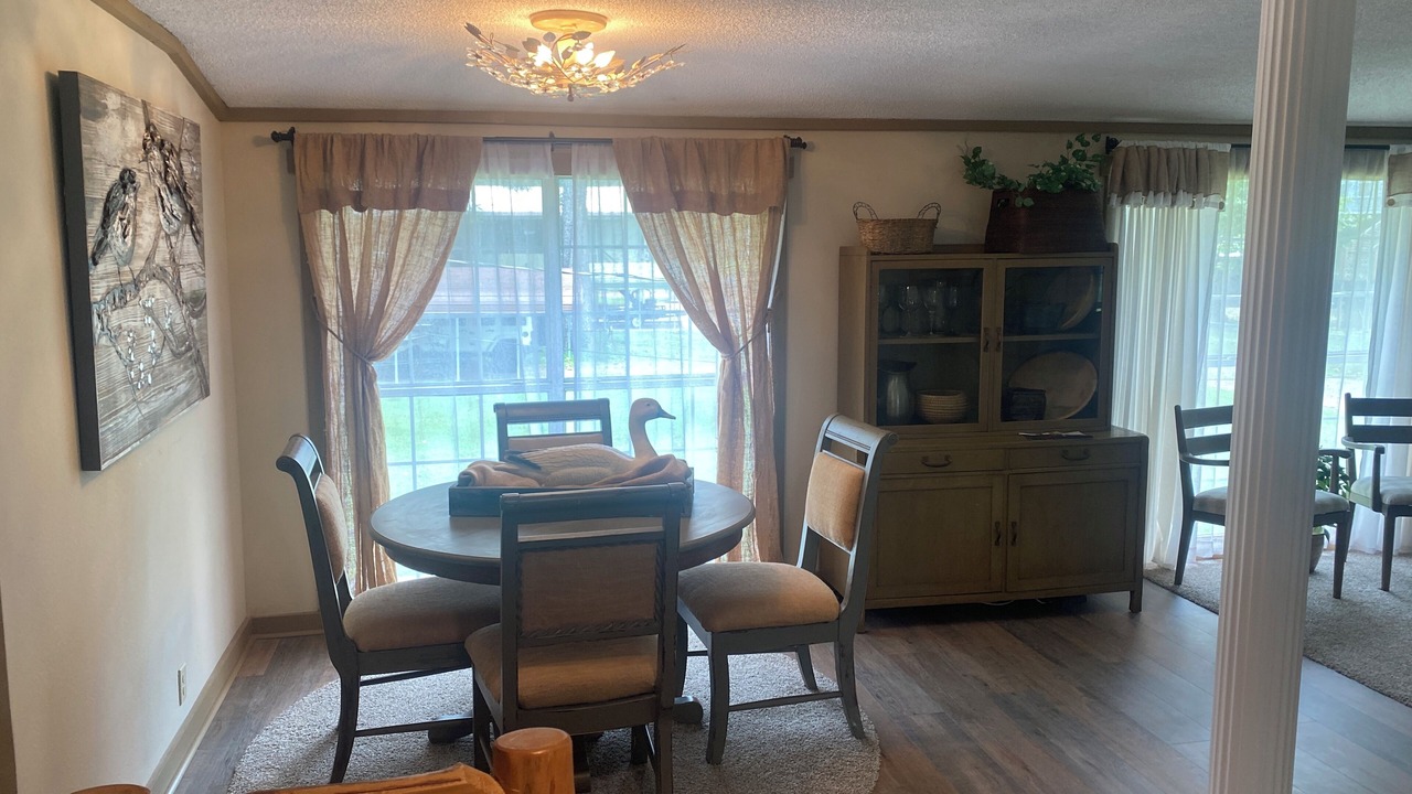 Photo of Others in Tunica