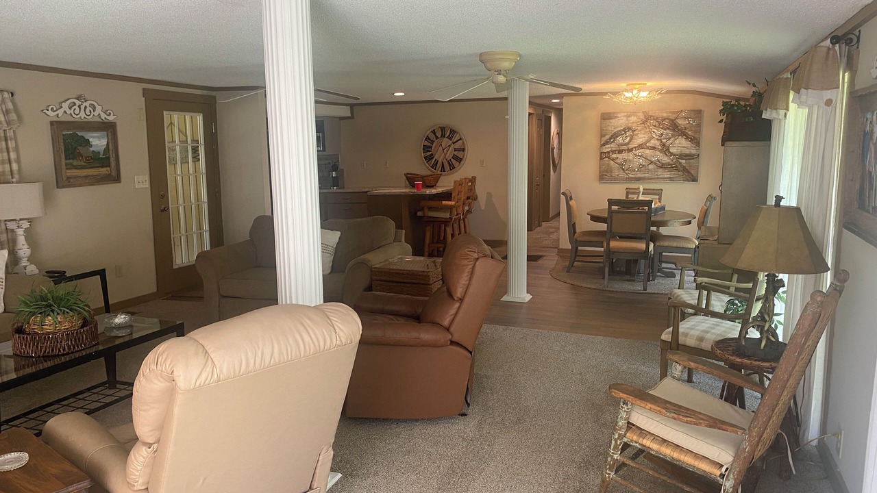 Photo of Others in Tunica