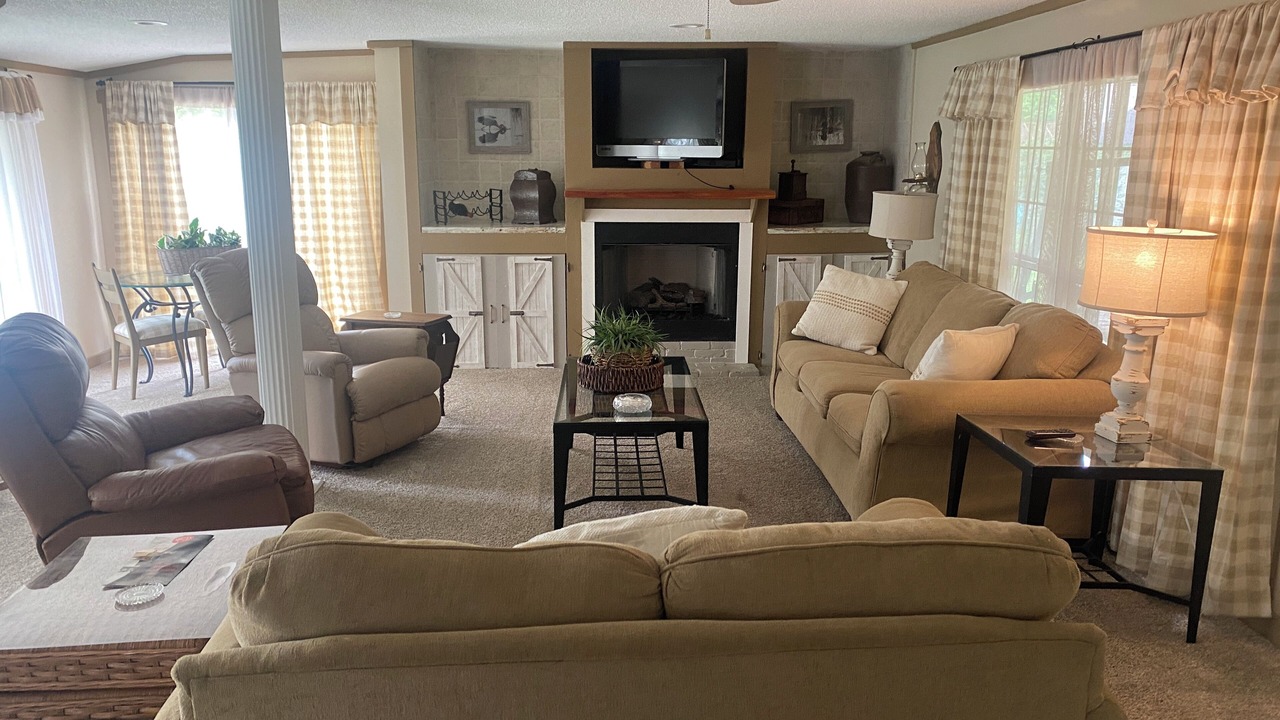 Photo of Others in Tunica