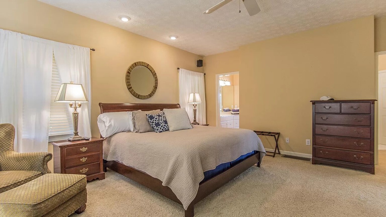 Photo of Others in Reynolds Landing