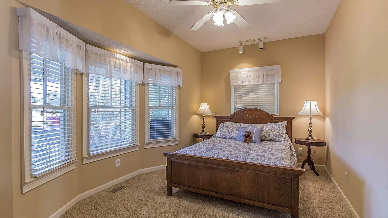 Photo of Others in Reynolds Landing