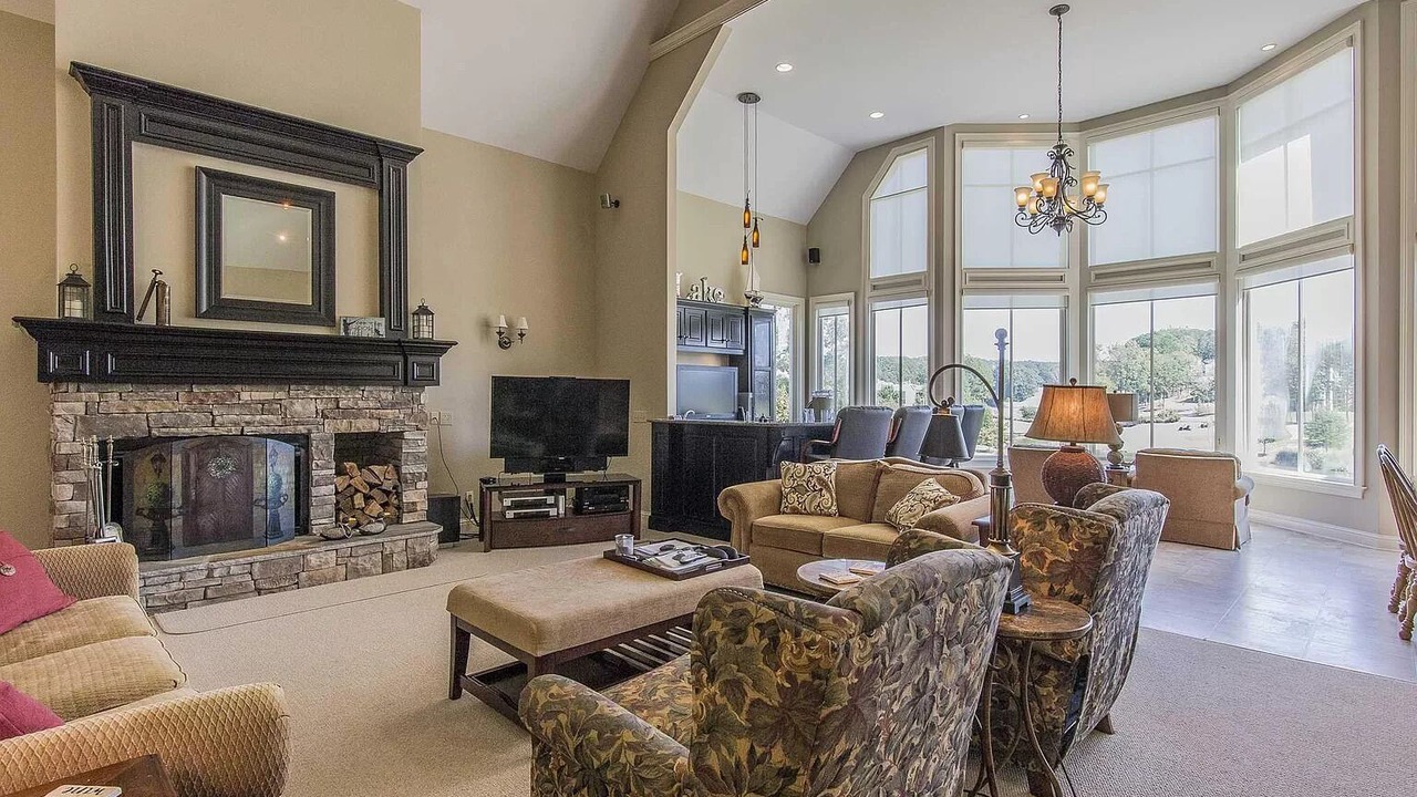 Photo of Livingroom in Reynolds Landing