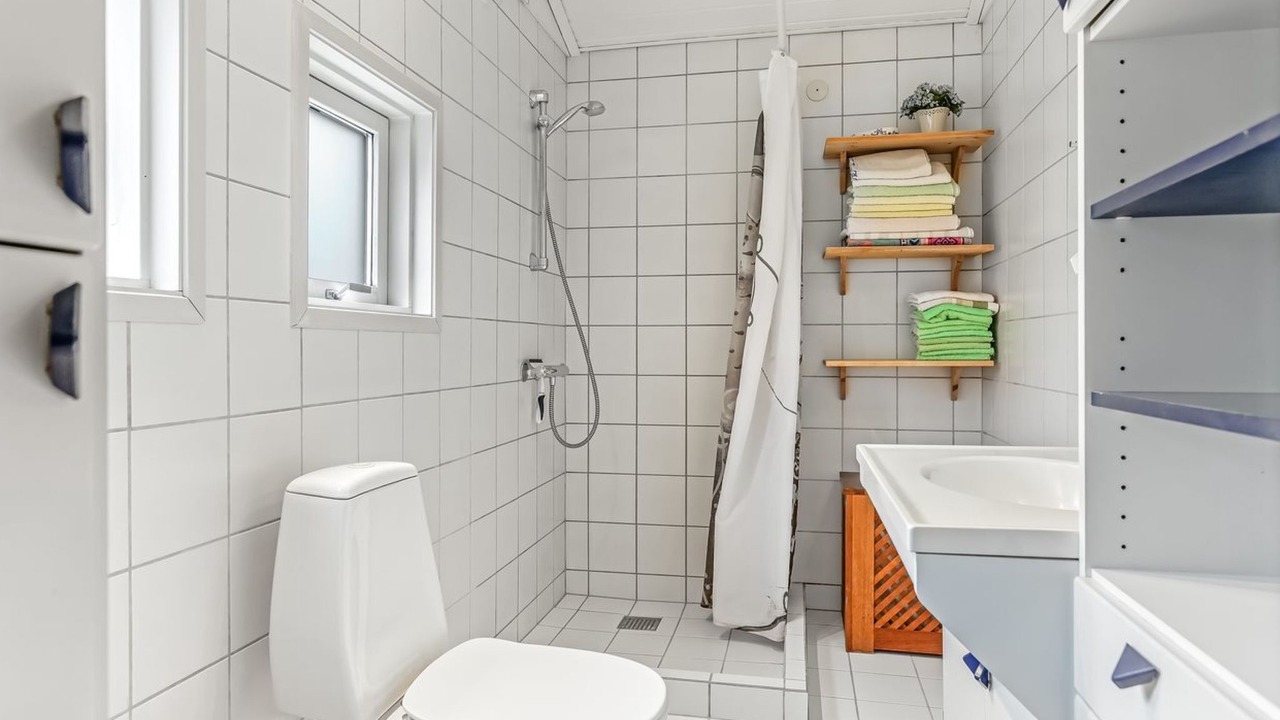 Photo of Bathroom in Strandby