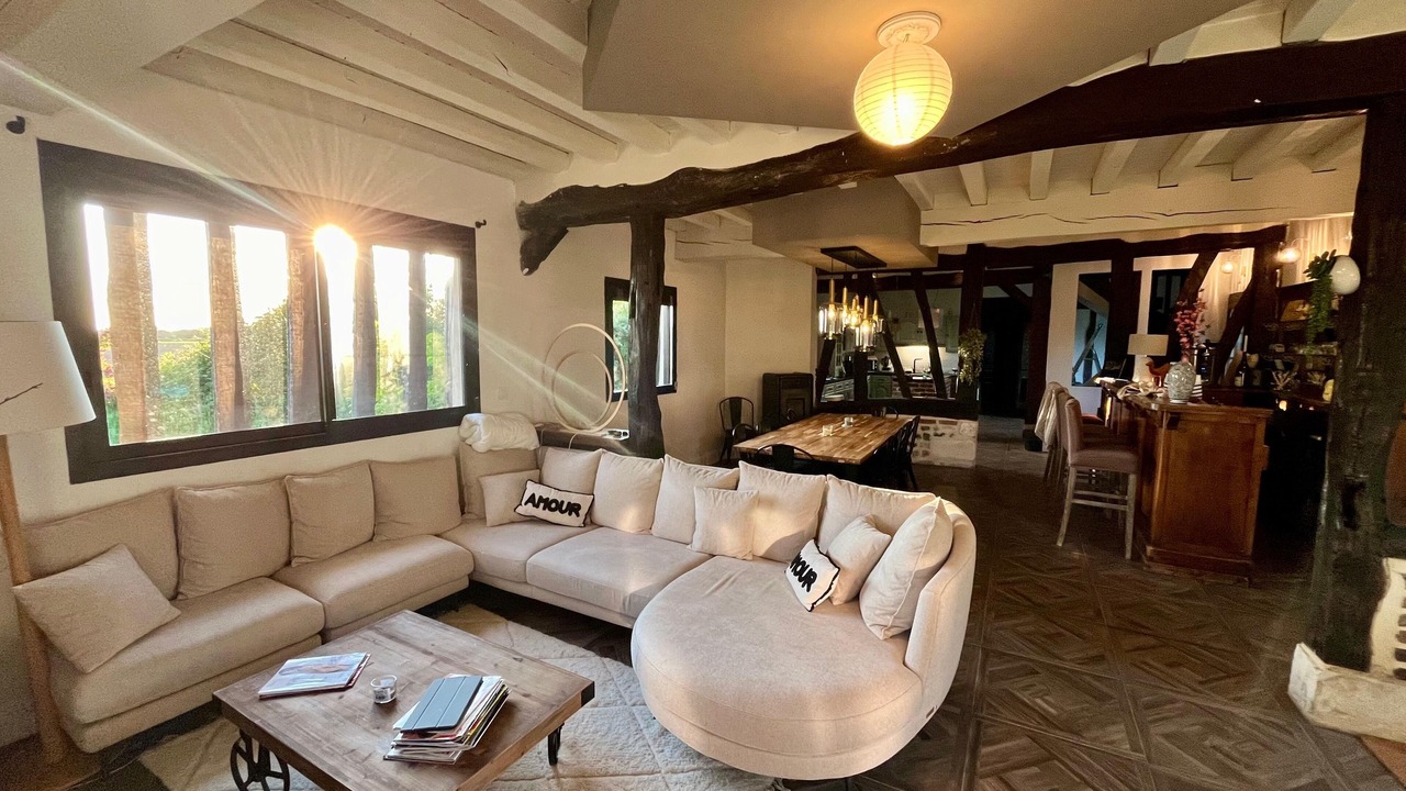 Photo of Livingroom in Saint-Martin-Saint-Firmin