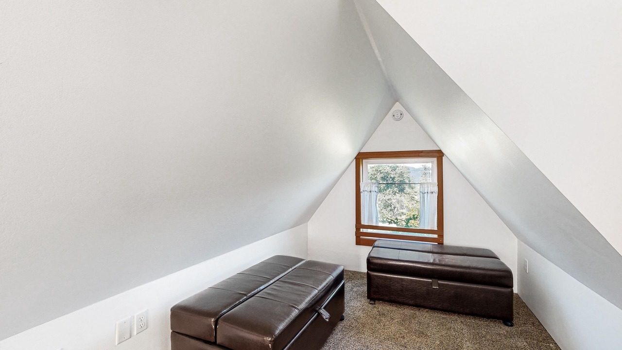 Photo of Others in Mosier