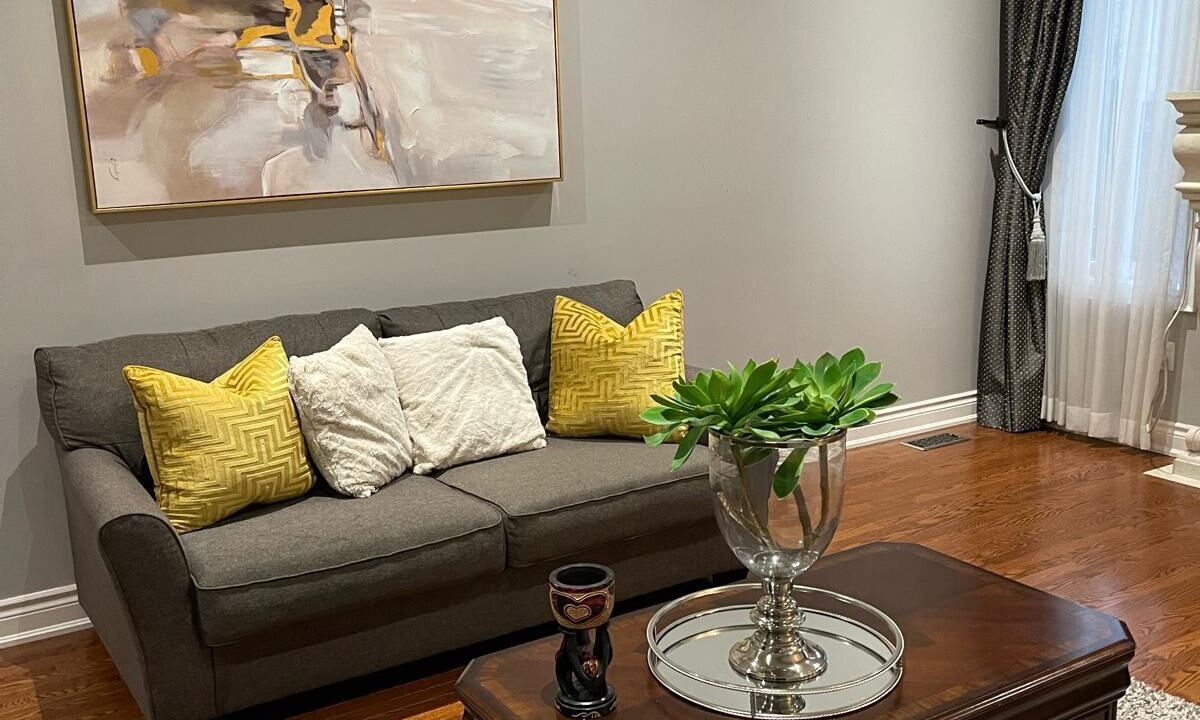Photo of Livingroom in Mount Pleasant