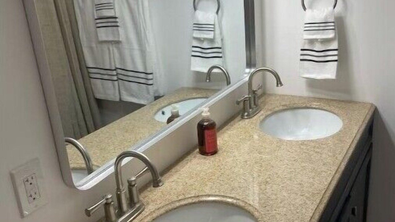 Photo of Bathroom in Kabletown
