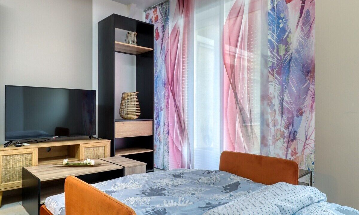 Photo of Others in Etampes