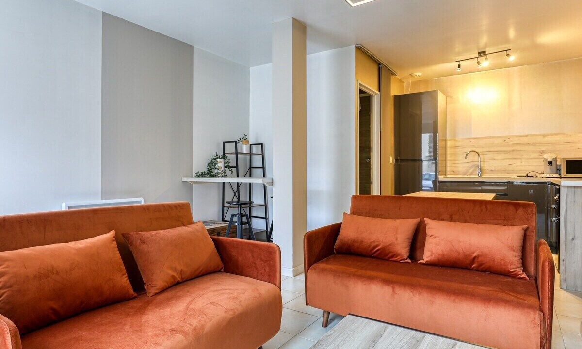 Photo of Others in Etampes