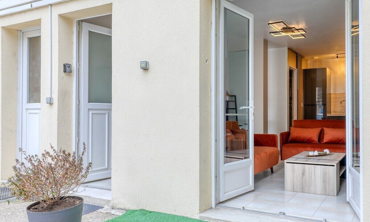 Photo of Others in Etampes