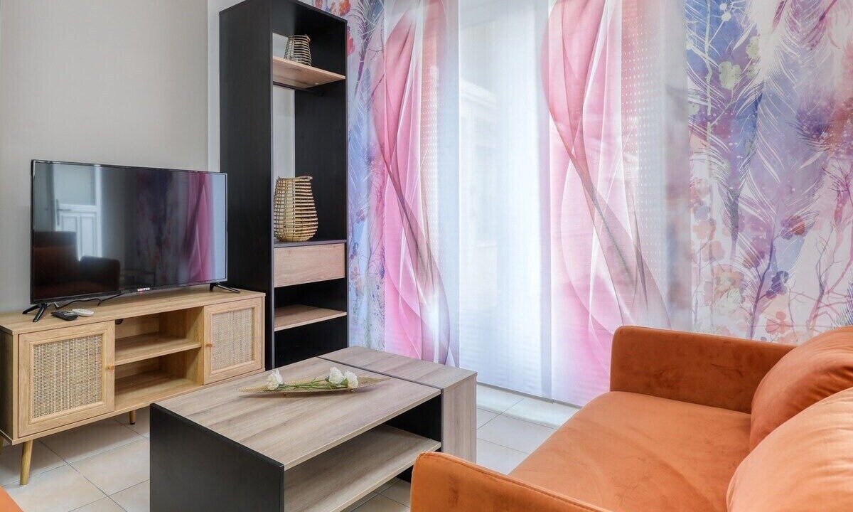 Photo of Others in Etampes