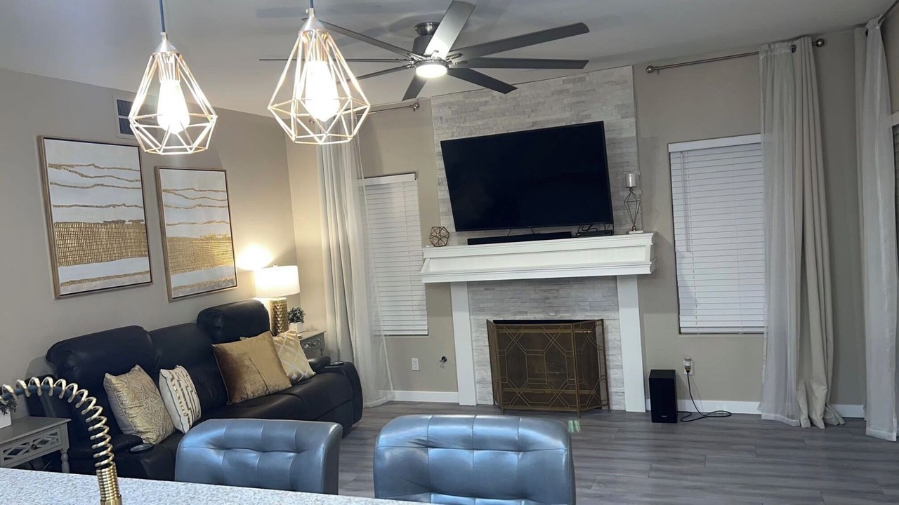 Photo of Livingroom in Desert Shores