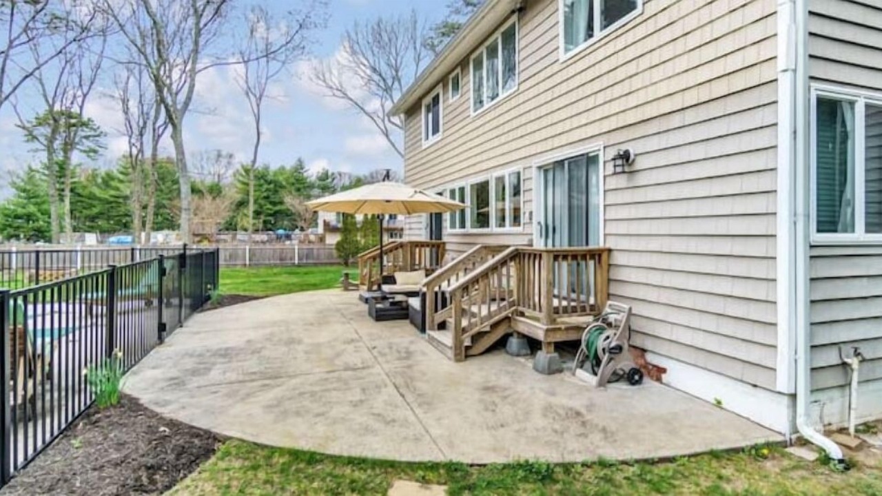 Photo of Patio Balcony in East Quogue