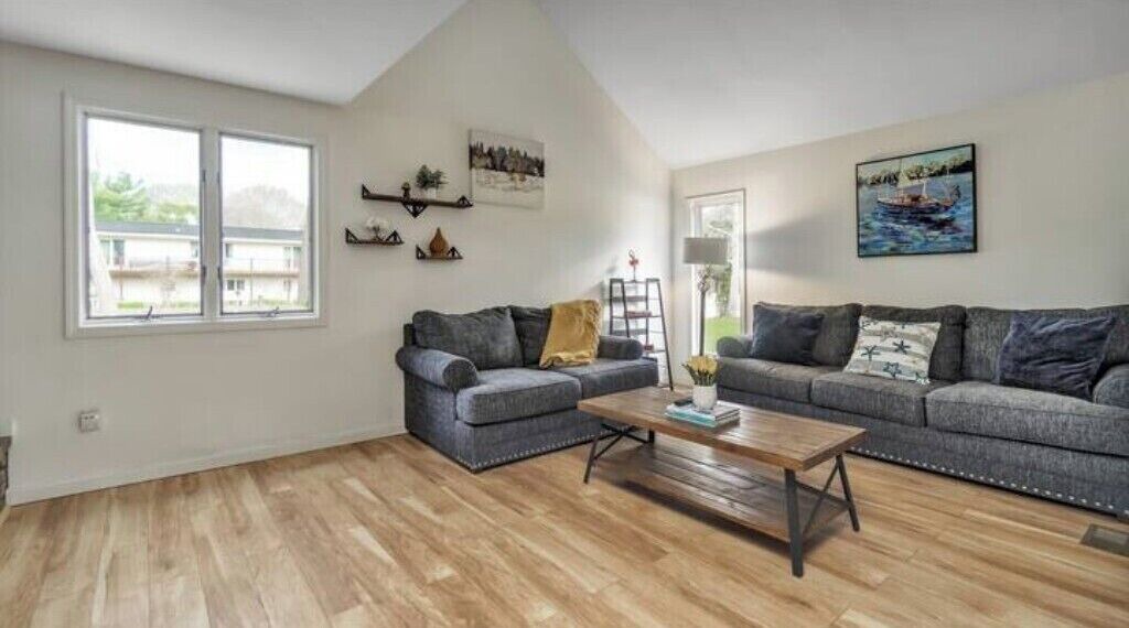 Photo of Livingroom in East Quogue