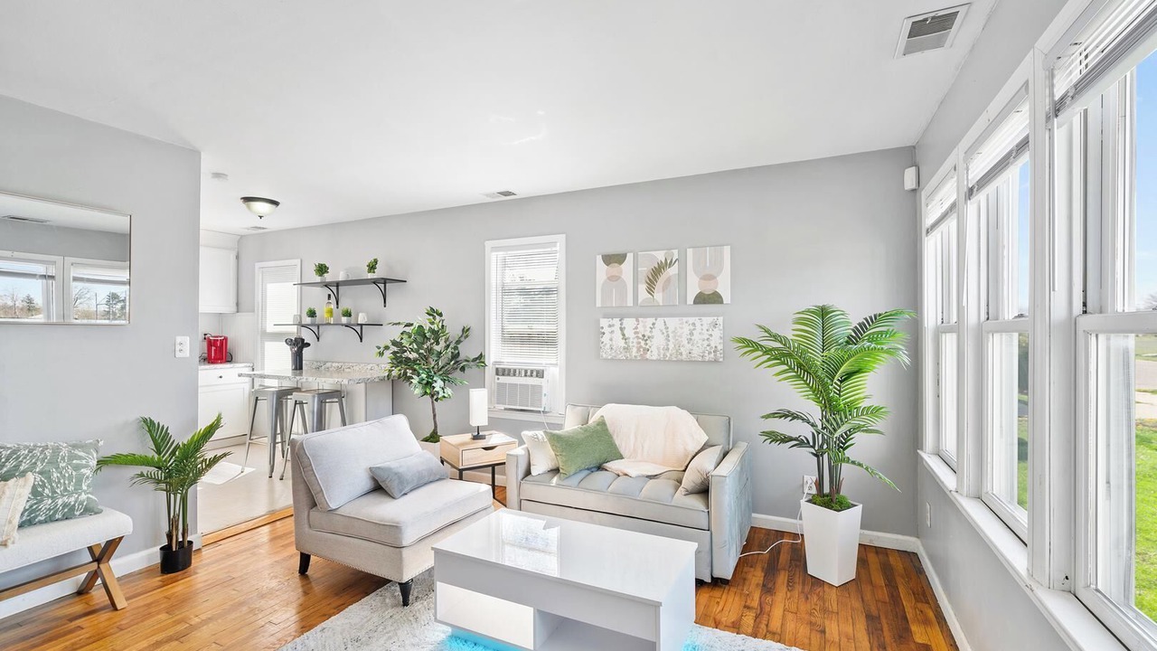 Photo of Livingroom in Grosse Pointe