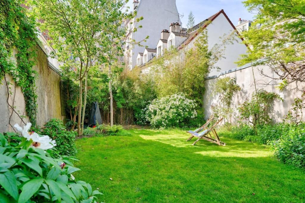 Photo of Outdoor in Montmartre