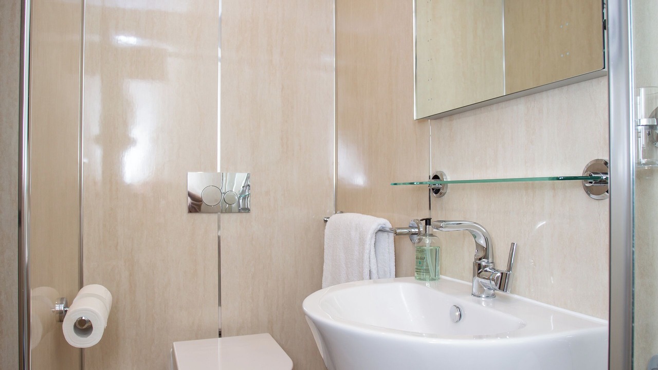 Photo of Bathroom in Seahouses