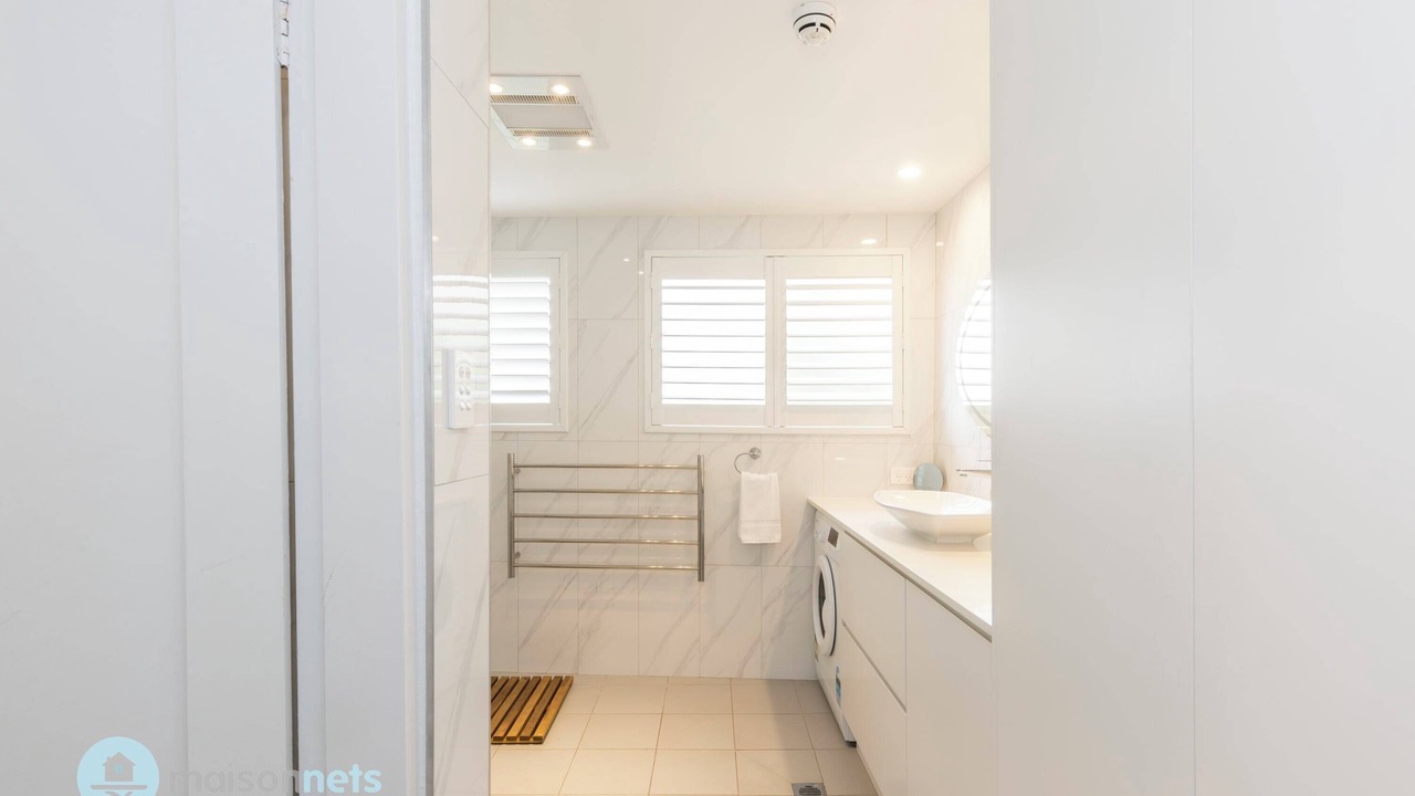 Photo of Others in Queenscliff