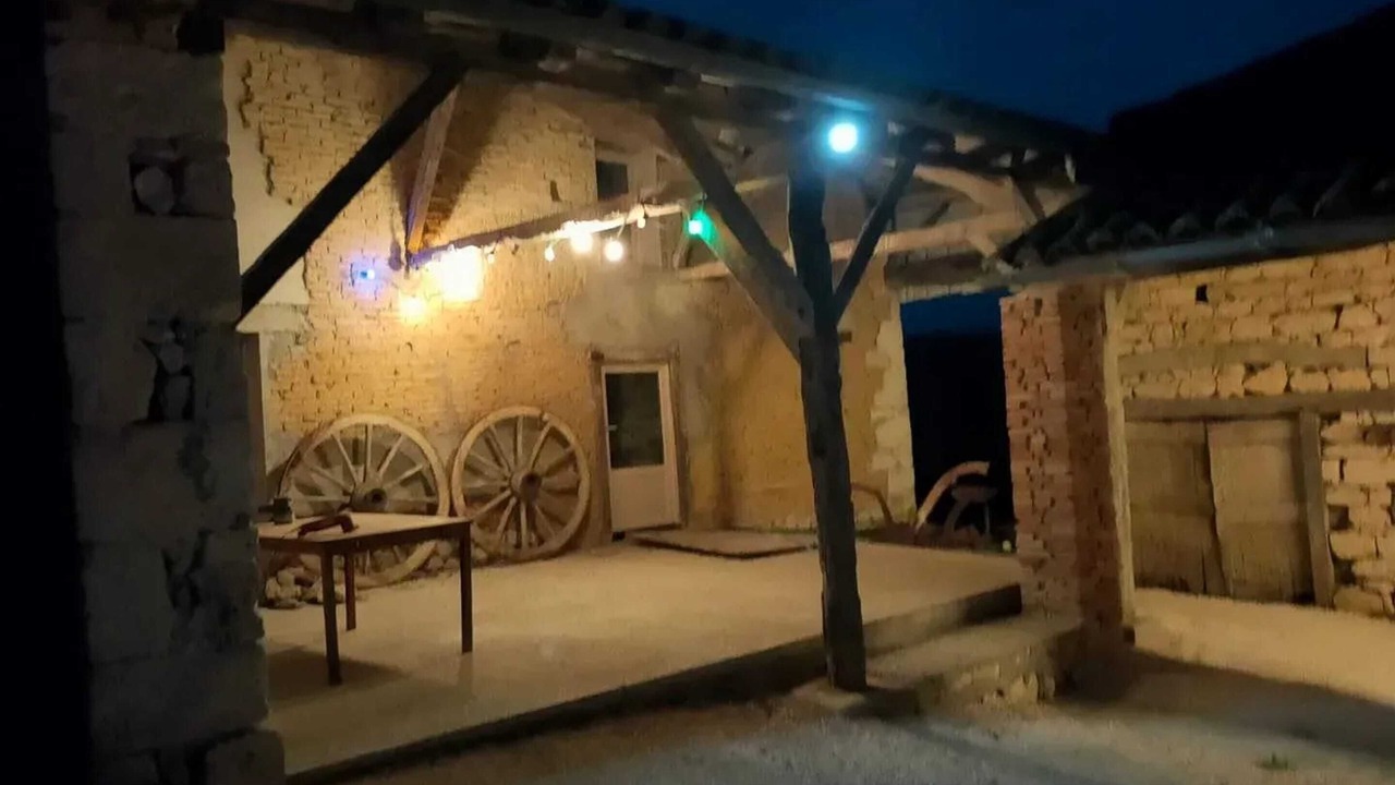 Photo of Patio Balcony in Castelnau-Montratier-Sainte-Alauzie