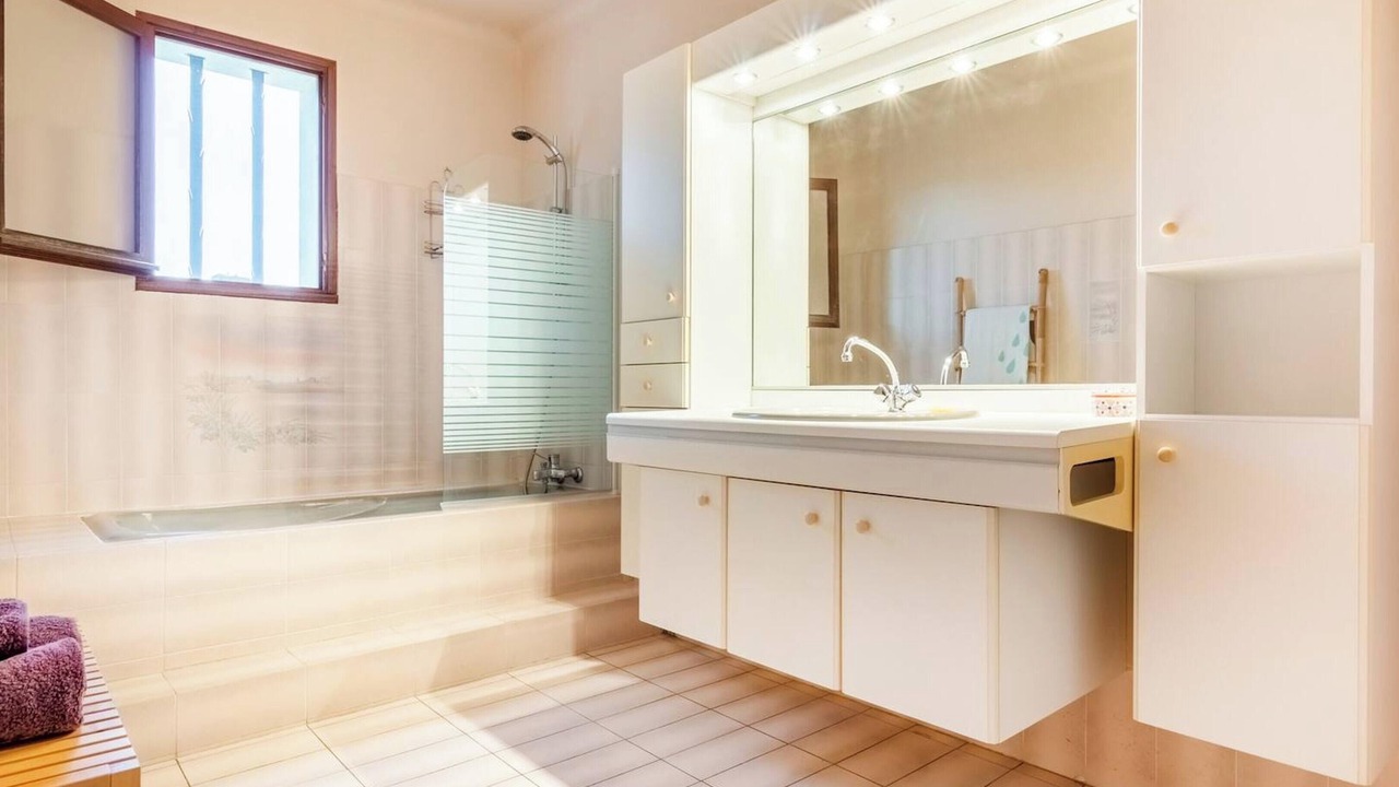 Photo of Bathroom in Ceret