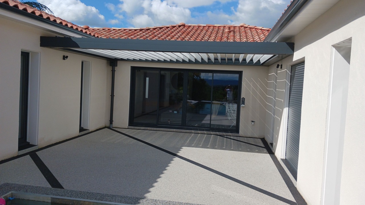 Photo of Outdoor in Burlats