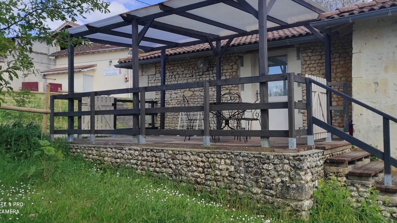 Photo of Outdoor in Saint-Maigrin