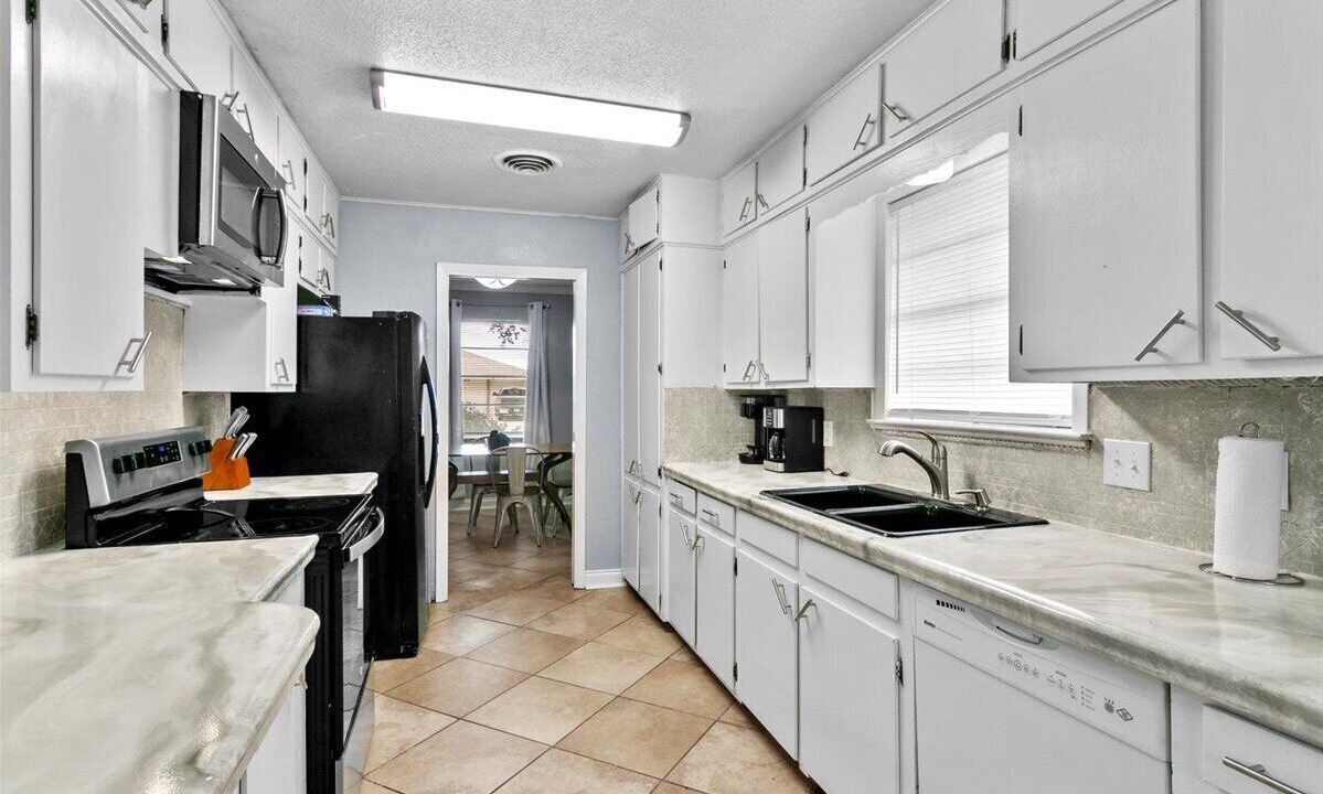 Photo of Kitchen in Lakeview  Jefferson County