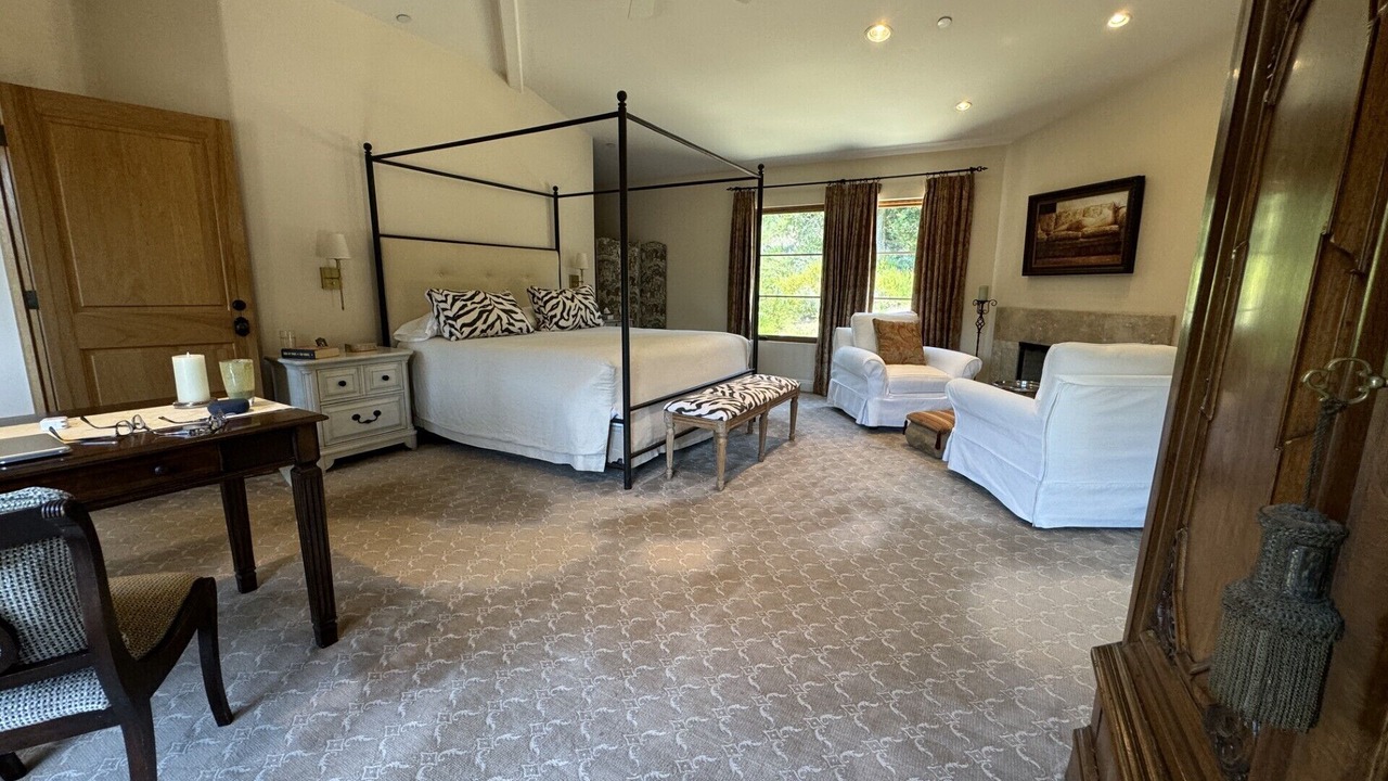 Photo of Bedroom in Topanga