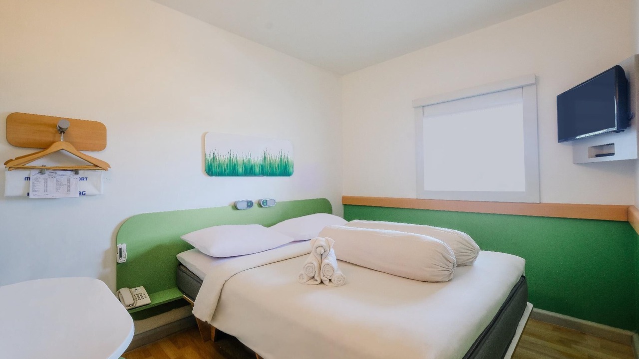 Photo of Bedroom in Biringkanya