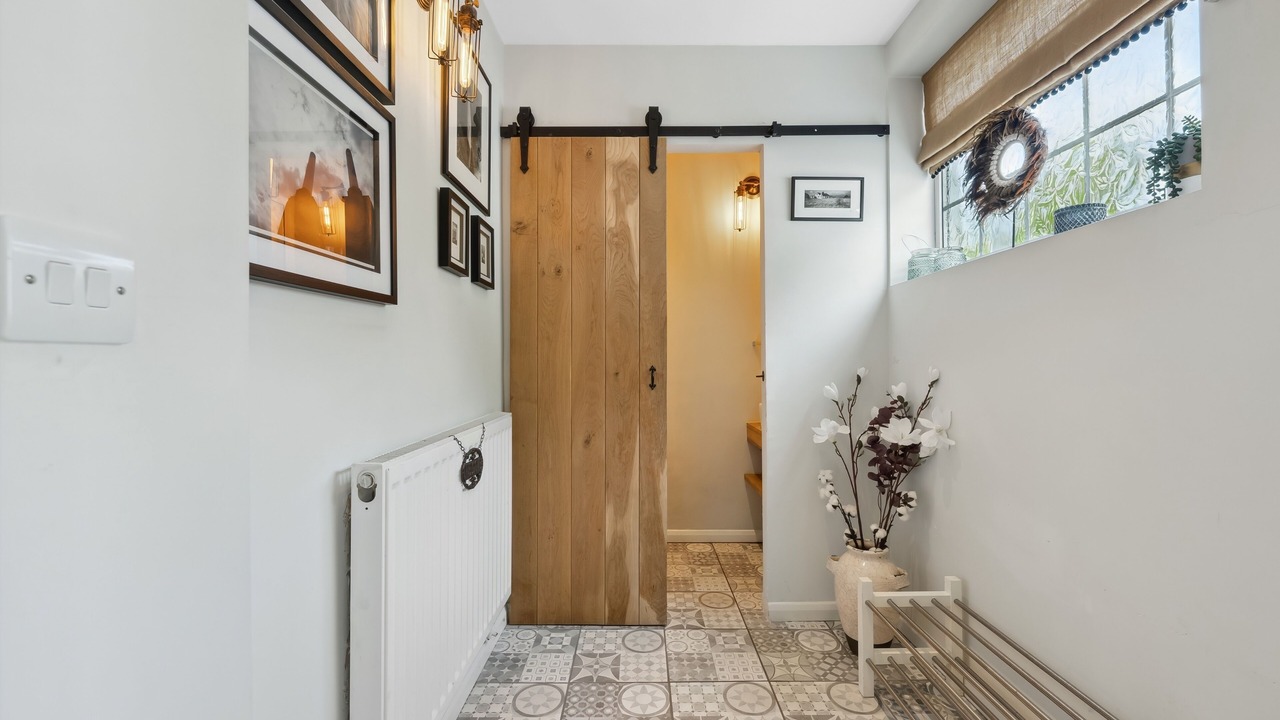 Photo of Others in Netley