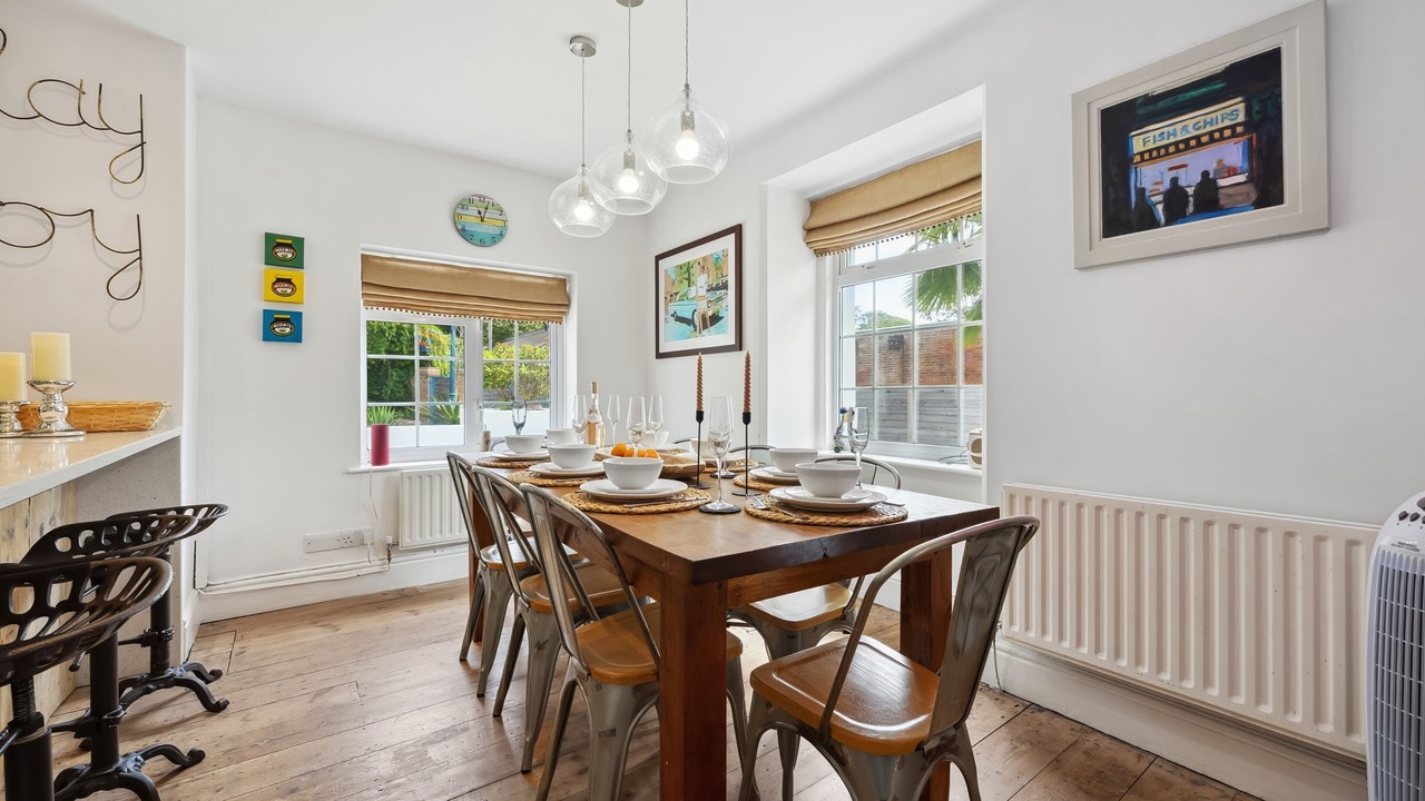 Photo of Others in Netley