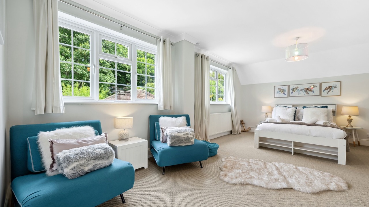 Photo of Others in Netley