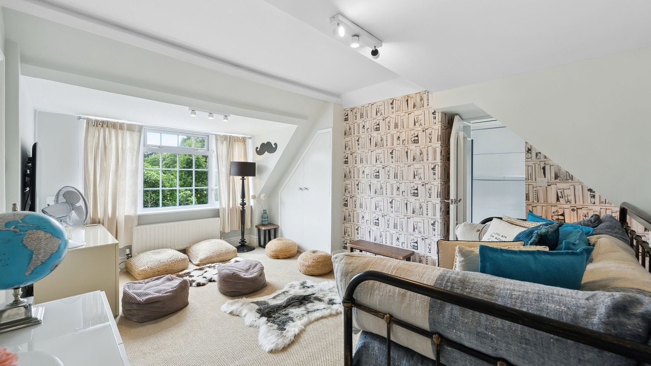 Photo of Livingroom in Netley