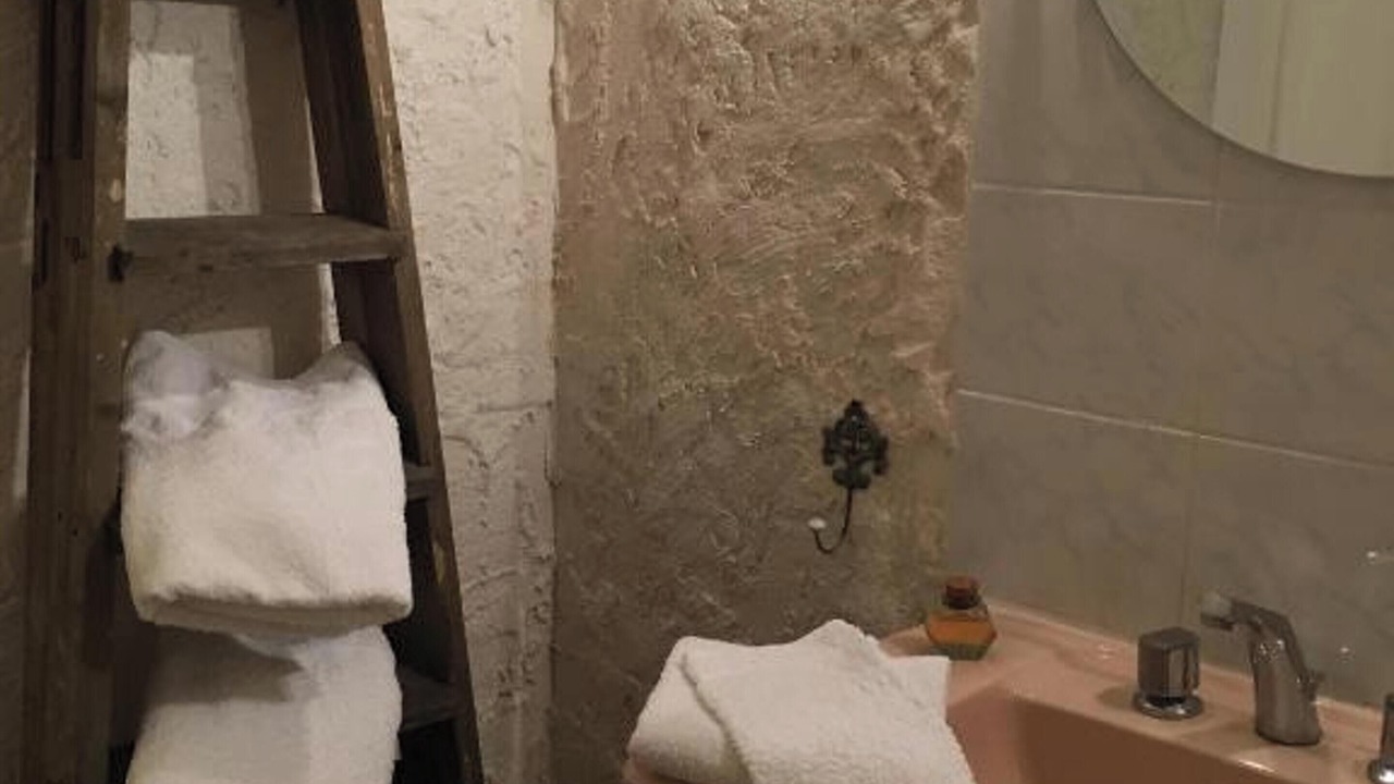 Photo of Bathroom in Piolenc