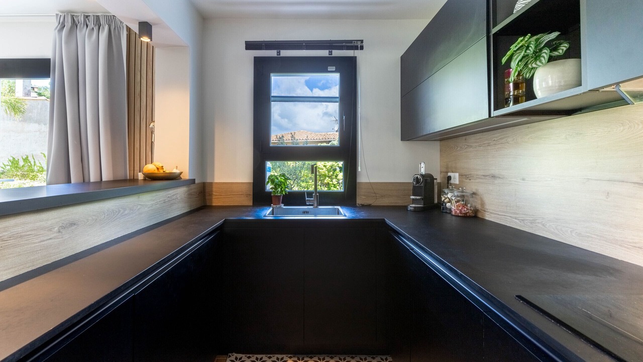 Photo of Kitchen in Saint Antoine