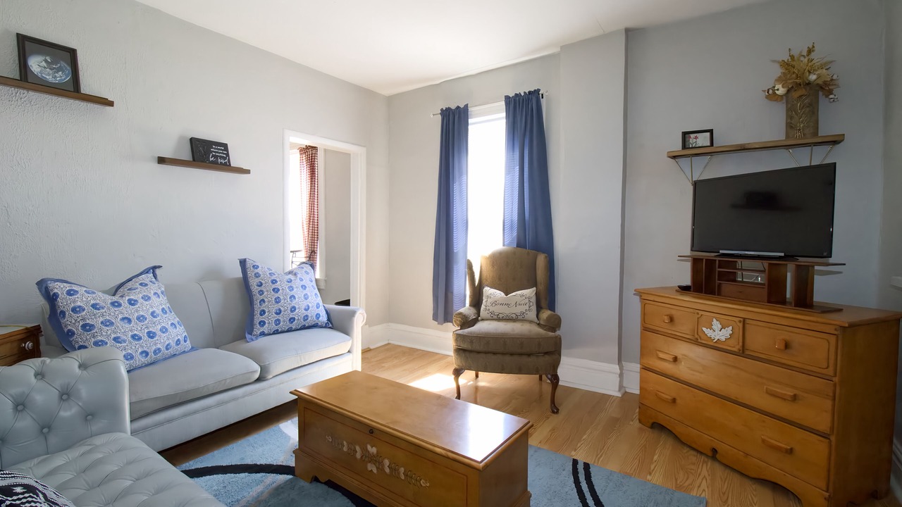 Photo of Livingroom in St. Louis