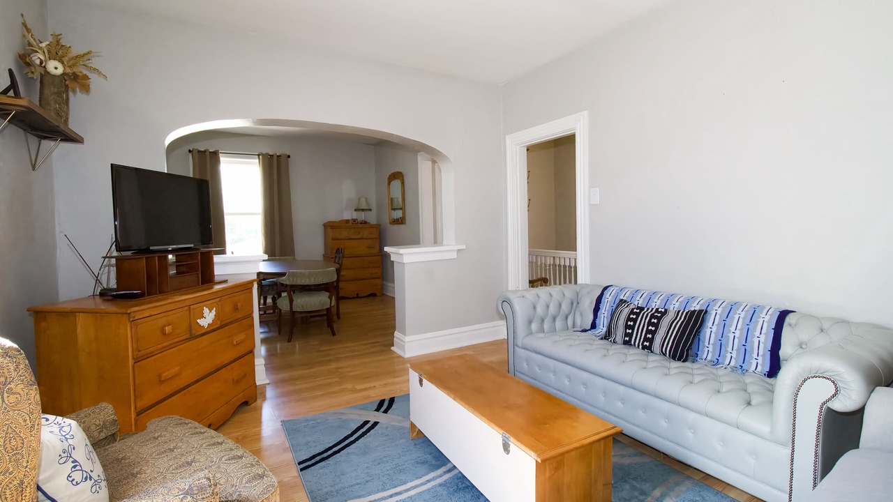 Photo of Livingroom in St. Louis