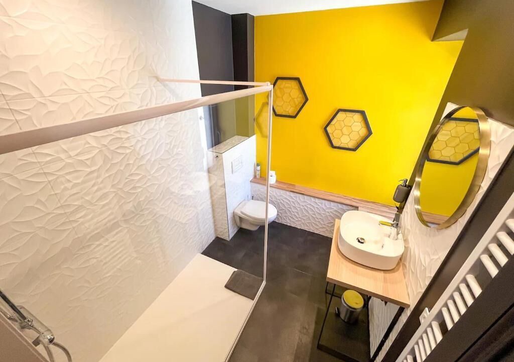 Photo of Bathroom in Neuville-de-Poitou