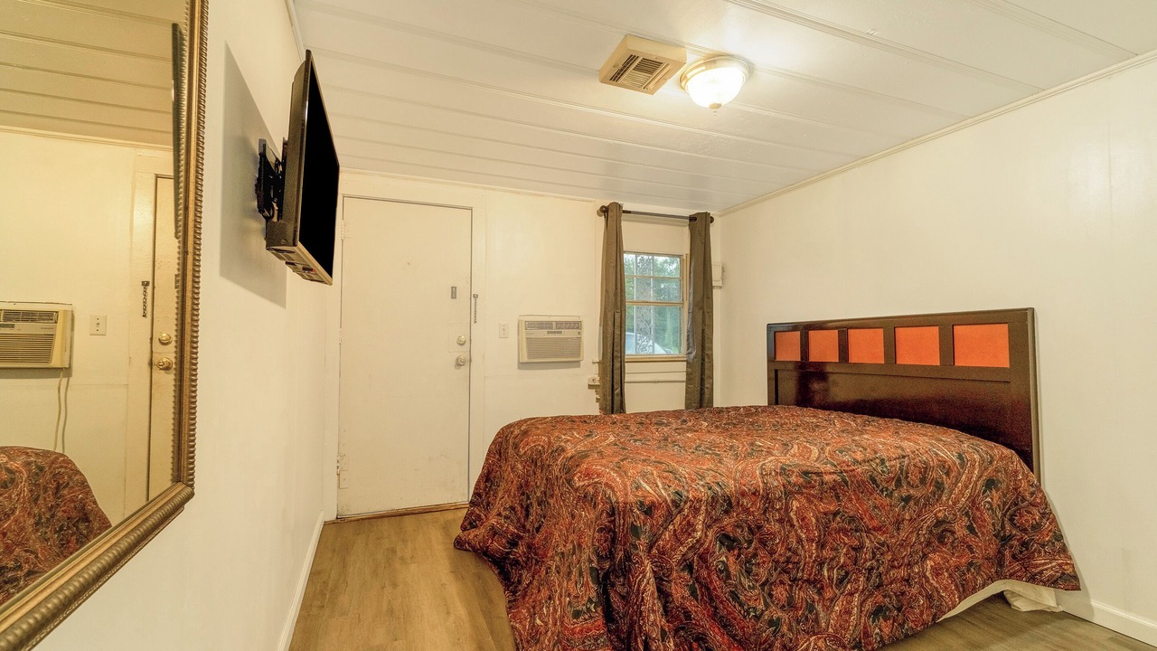 Photo of Bedroom in Palestine