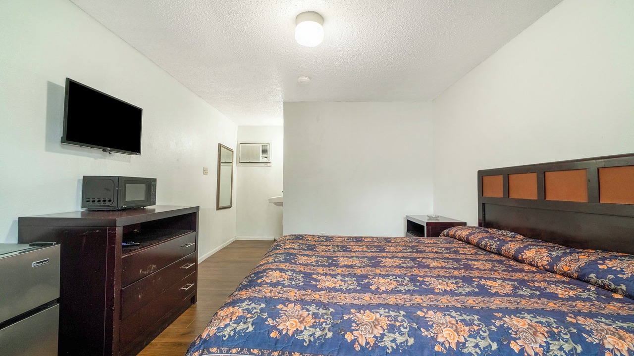Photo of Bedroom in Palestine
