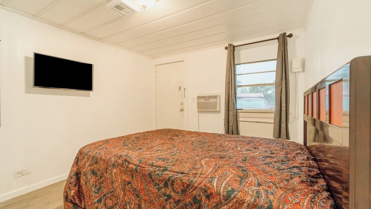 Photo of Bedroom in Palestine