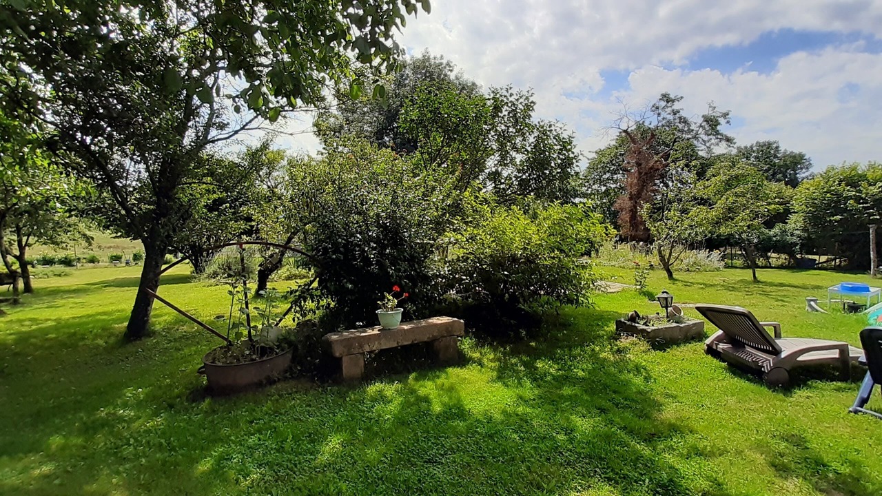 Photo of Outdoor in Saint-Pierre-de-Fursac