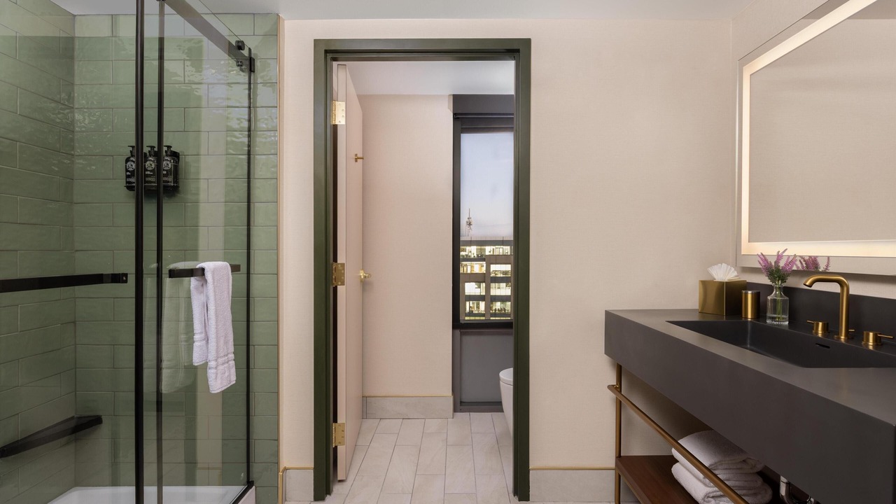 Photo of Bathroom in Rutledge Hill